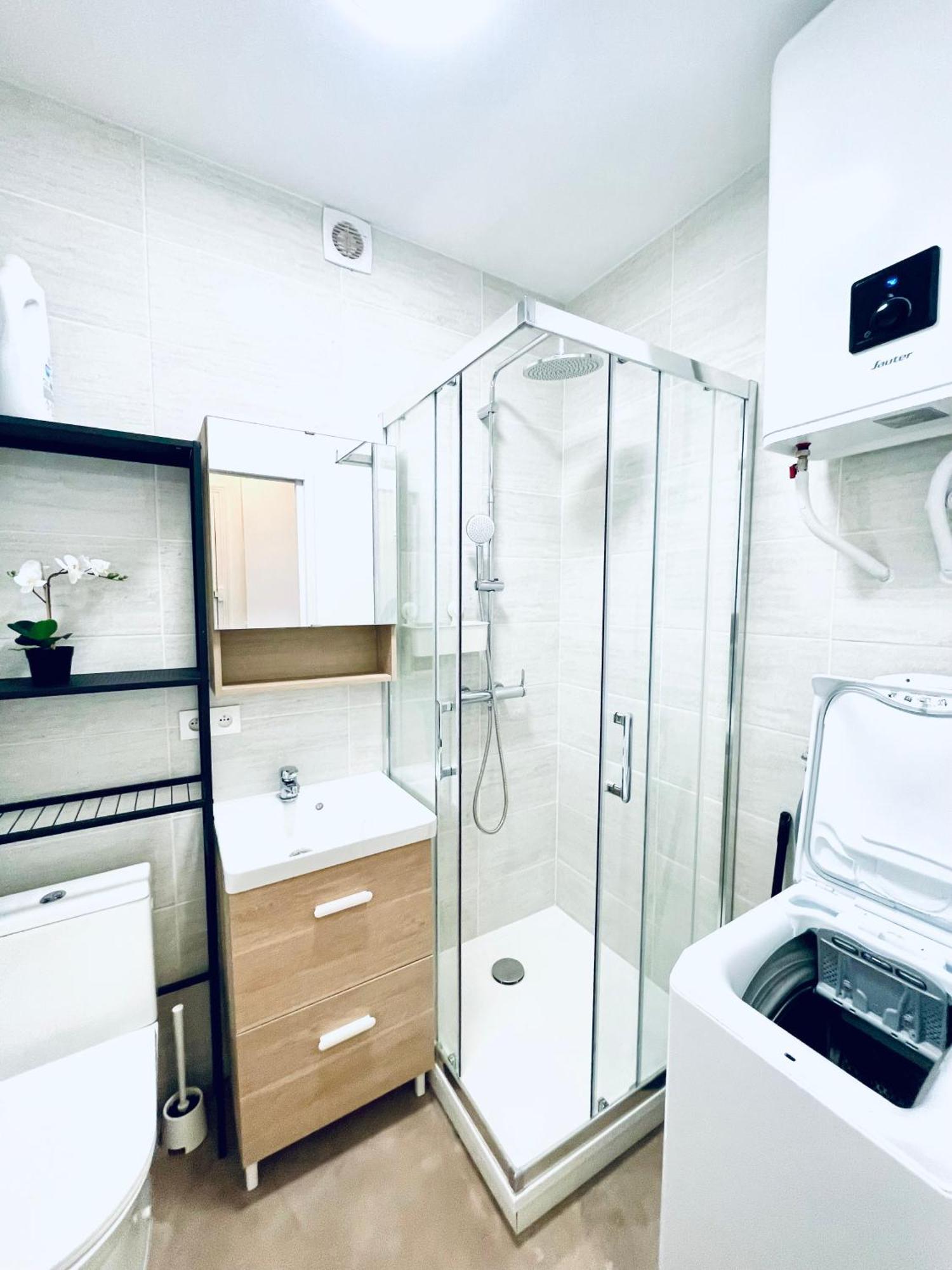 - Au Calme Quartier Pleyel Rer Ligne 14 Apartment